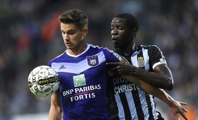 篮板保护为 篮板保护为