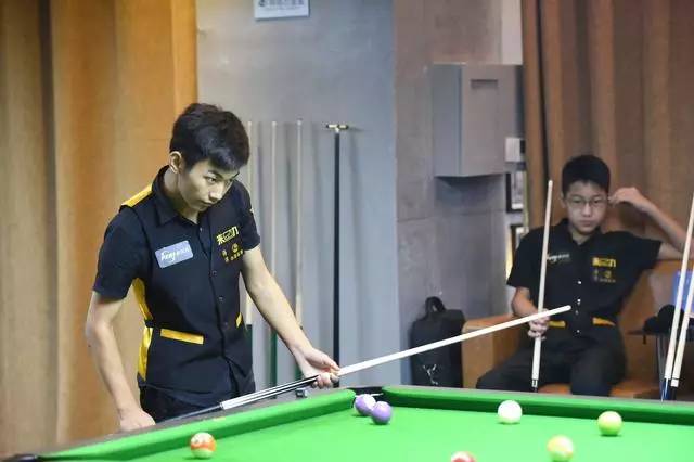 盯人结合的 盯人结合的